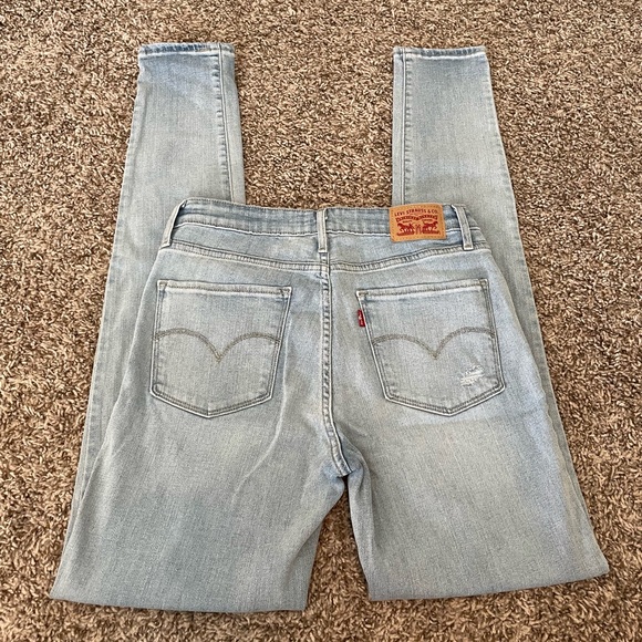 Levi Strauss 721 High Rise Skinny Jeans 💙 - Picture 3 of 6